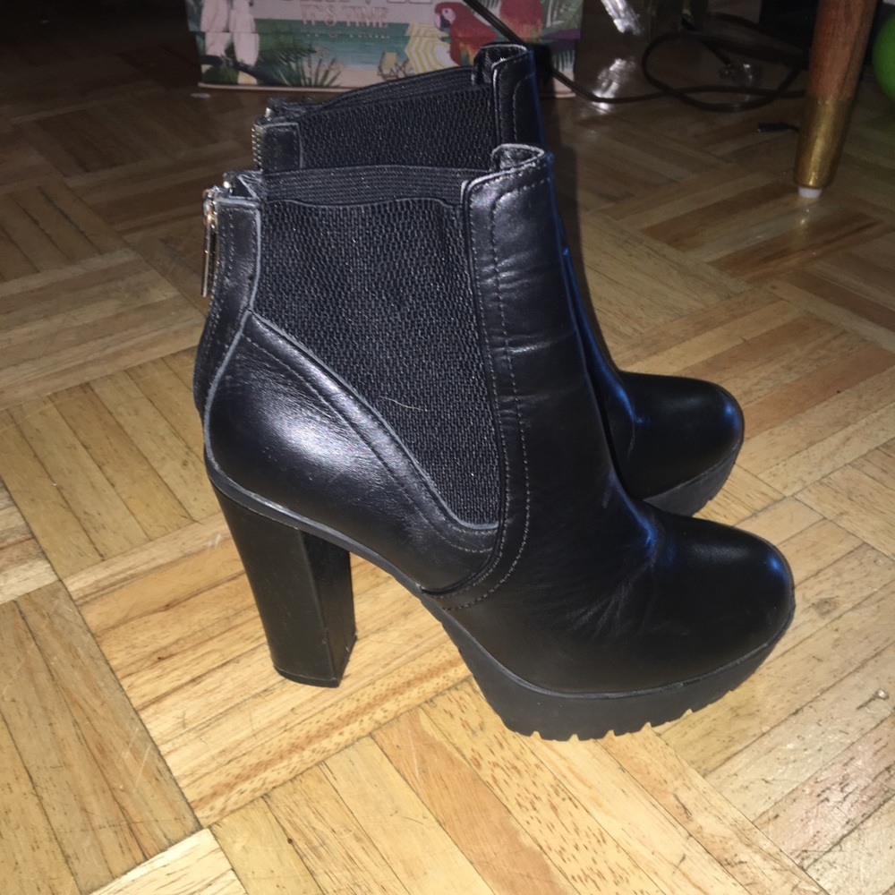 Steve Madden Amandaa Platform Booties Leather